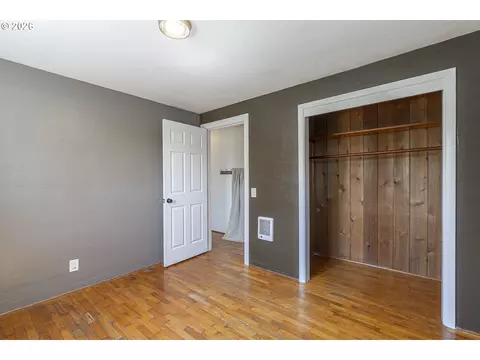 Bedroom - 2019 E St, Springfield, OR 97477 photo 3 of 4