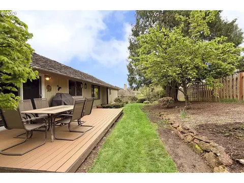 Exterior - 3312 SW 26th St, Gresham, OR 97080 photo 5 of 7