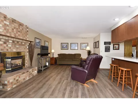 Living - 3312 SW 26th St, Gresham, OR 97080 photo 5 of 5