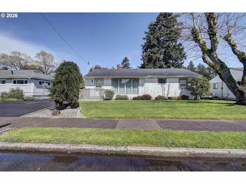 12429 SE Mill Ct, Portland, OR 97233