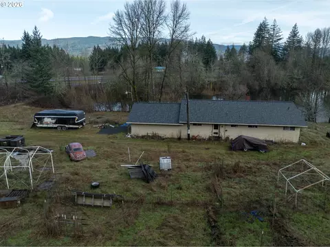 SE Frontage Rd, Cascade Locks, OR 97014 photo 11