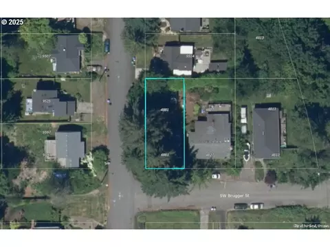 4827 SW Brugger St, Portland, OR 97219