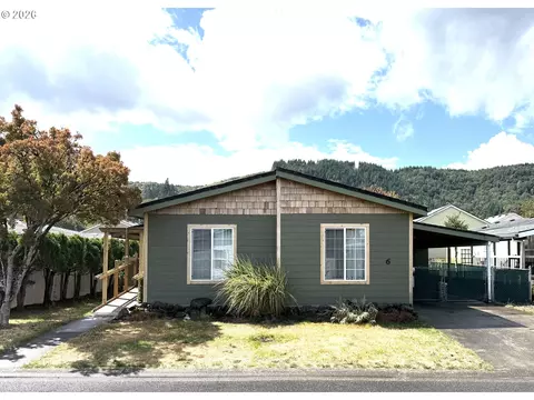 375 Metlako Way # 6, Columbia City, OR 97018