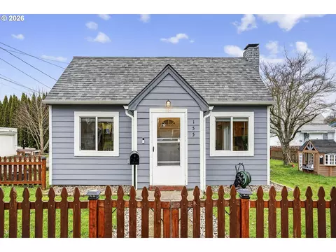 155 E Rose St, Lebanon, OR 97355