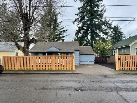 8241 SE Raymond Ct, Portland, OR 97266
