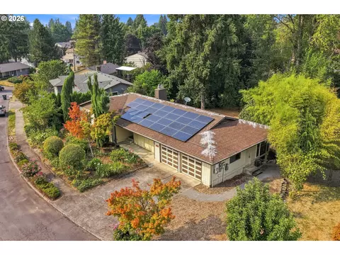 View/Area - 2030 SE Paloma Dr, Gresham, OR 97080 photo 2 of 5