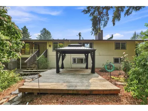 Exterior - 2030 SE Paloma Dr, Gresham, OR 97080 photo 9 of 13