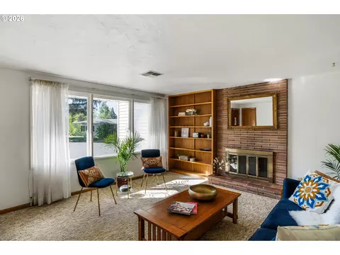 Living - 184 E Hatton Ave, Eugene, OR 97404 photo 2 of 5