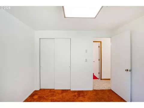 Bedroom - 184 E Hatton Ave, Eugene, OR 97404 photo 6 of 8