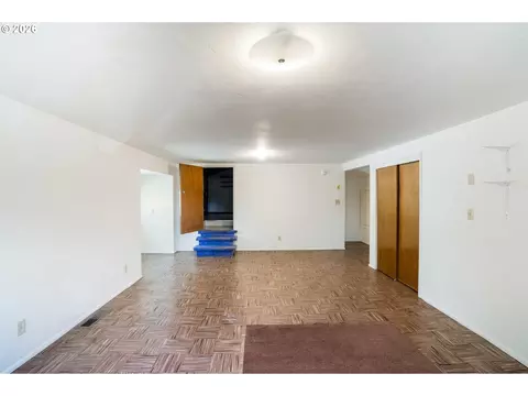 Living - 184 E Hatton Ave, Eugene, OR 97404 photo 5 of 5