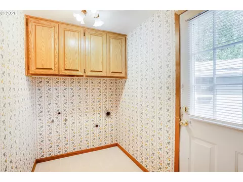 Other - 184 E Hatton Ave, Eugene, OR 97404 photo 3 of 4