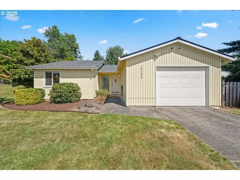 10494 SE 86th Ave, Happy Valley, OR 97086