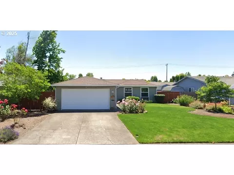 283 SW 12th Ave, Canby, OR 97013