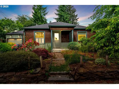 1710 Norkenzie Rd, Eugene, OR 97401