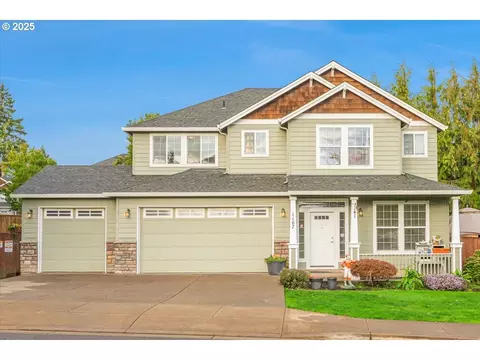 1167 N Madison St, Lafayette, OR 97127
