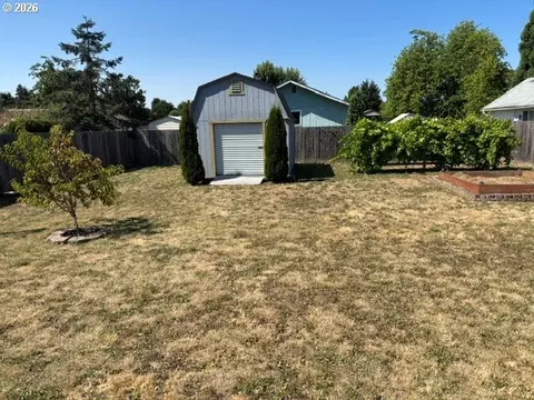 Exterior - 3636 Virginia Ave, Springfield, OR 97478 photo 1 of 3