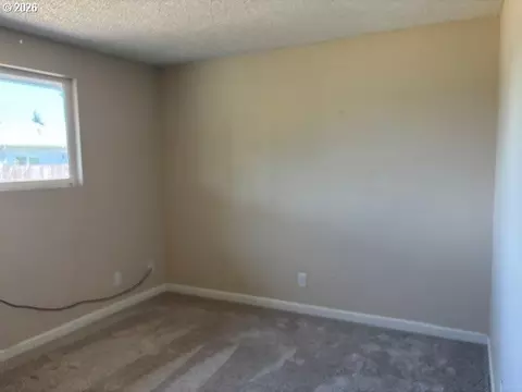 Other - 3636 Virginia Ave, Springfield, OR 97478 photo 3 of 6