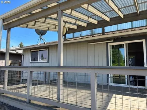 Exterior - 3636 Virginia Ave, Springfield, OR 97478 photo 3 of 3