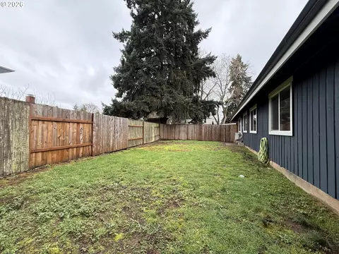 Exterior - 788 Cornwall Ave, Eugene, OR 97404 photo 9 of 10