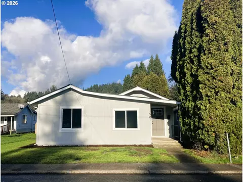 507 Clark St, Kelso, WA 98626