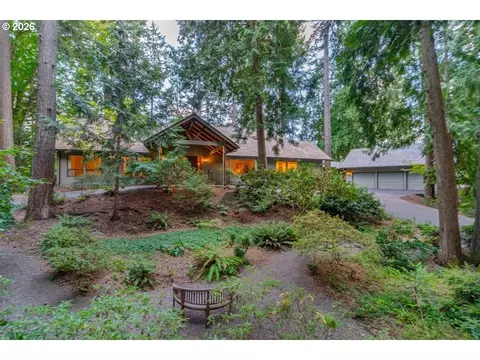 6590 SW Montgomery Way, Wilsonville, OR 97070
