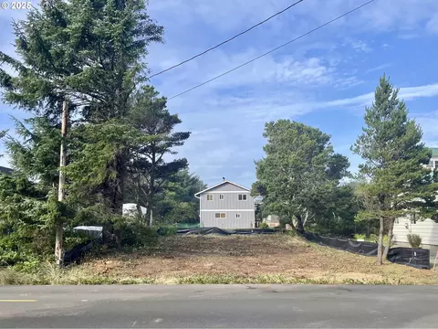 Blk 8 Lot 21 Nedonna Ave, Rockaway Beach, OR 97136
