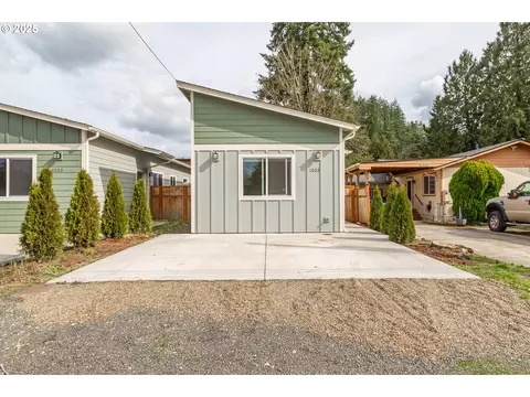 1022 3rd Ave SW, Castle Rock, WA 98611