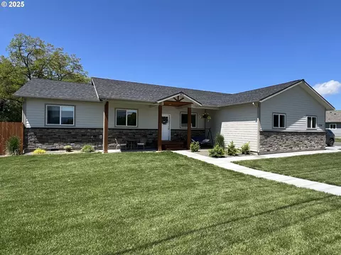 11104 S Mcalister Rd, Island City, OR 97850