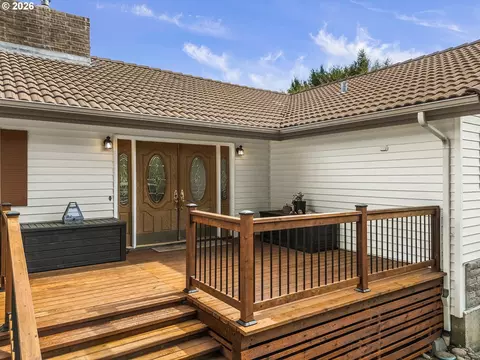 Exterior - 44174 SE Pagh Rd, Sandy, OR 97055 photo 3 of 10