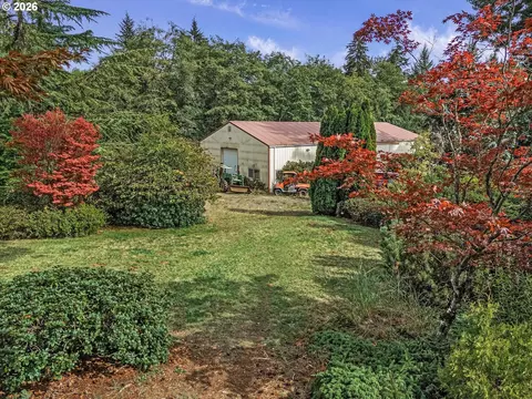 Exterior - 44174 SE Pagh Rd, Sandy, OR 97055 photo 9 of 10