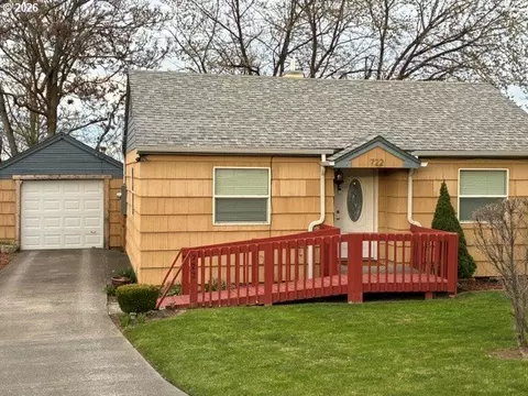 722 SW 28th St, Pendleton, OR 97801