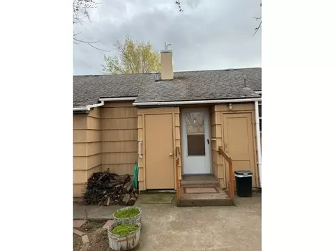 Exterior - 722 SW 28th St, Pendleton, OR 97801 photo 3 of 4