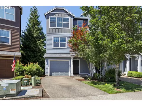 10993 SW Sage Ter, Portland, OR 97223