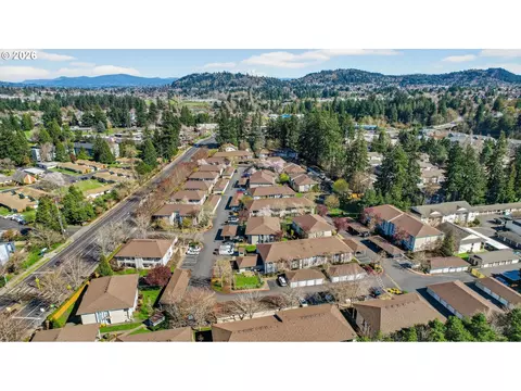 View/Area - 4606 W Powell Blvd #162, Gresham, OR 97030 photo 3 of 3