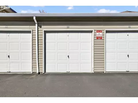 Exterior - 4606 W Powell Blvd #162, Gresham, OR 97030 photo 6 of 8