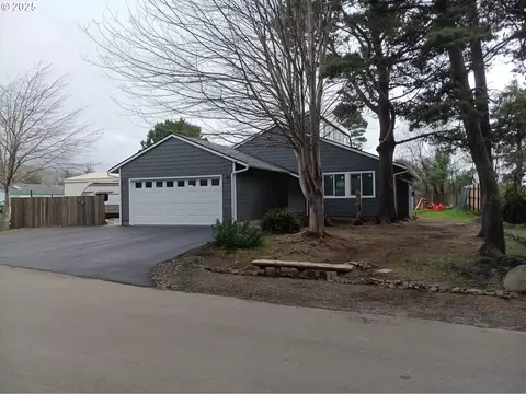 20 Fir Ridge Rd, Depoe Bay, OR 97341