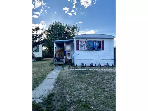 1030 SW 11th St #33, Hermiston, OR 97838