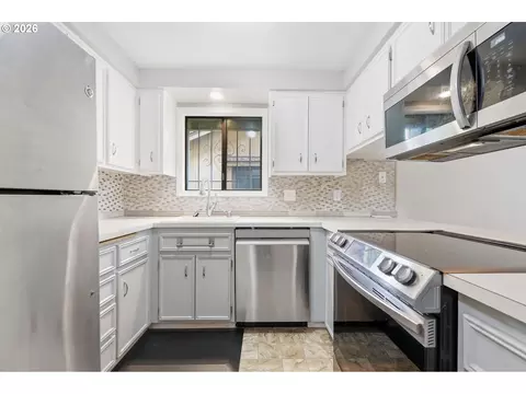 Kitchen - 1359 City View St, Eugene, OR 97402 photo 1 of 5