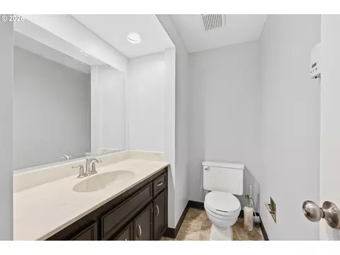 Bath - 1359 City View St, Eugene, OR 97402 photo 1 of 5