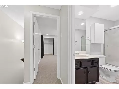 Entry Way - 1359 City View St, Eugene, OR 97402 photo 3 of 3