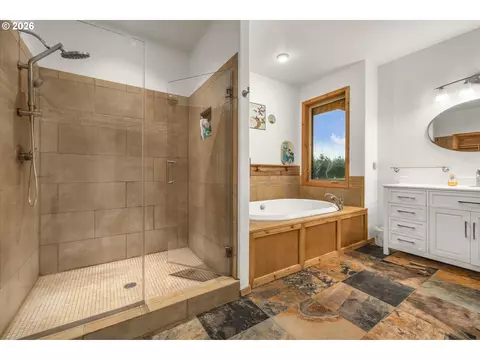 Bath - 52135 E Terra Fern Dr, Sandy, OR 97055 photo 1 of 5