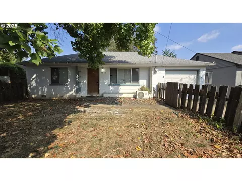 2502 E 27th St, Vancouver, WA 98661