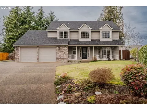 20284 Quinalt Dr, Oregon City, OR 97045