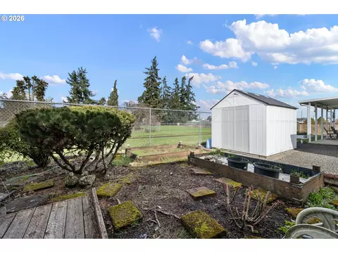 2512 Maia Loop, Springfield, OR 97477 photo 35