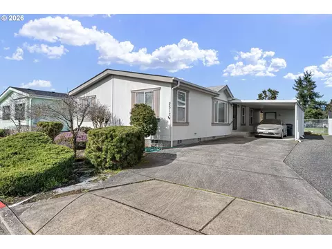 2512 Maia Loop, Springfield, OR 97477 photo 37