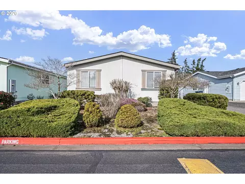 2512 Maia Loop, Springfield, OR 97477 photo 2