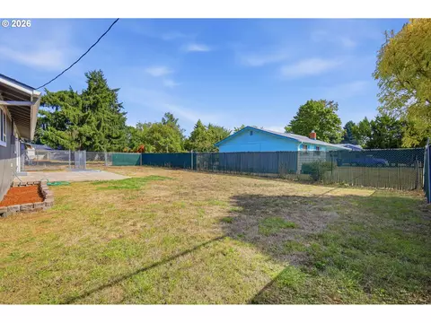 Exterior - 2011 Ohio St, Eugene, OR 97402 photo 3 of 5