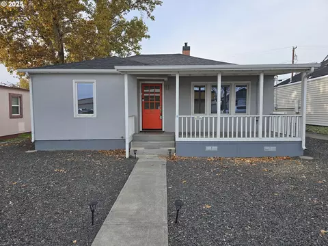 210 SW 3rd St, Hermiston, OR 97838