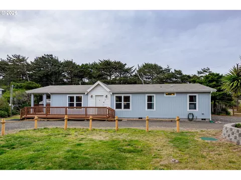 4567 Foulweather St, Florence, OR 97439