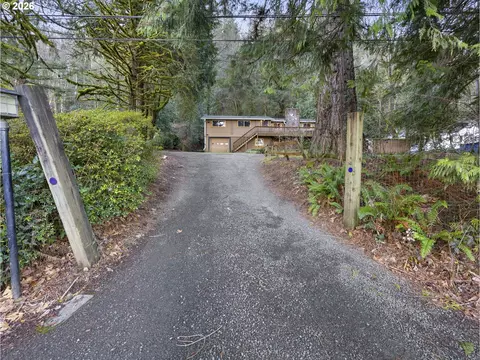 Exterior - 54010 E Alder Heights Rd, Sandy, OR 97055 photo 3 of 10